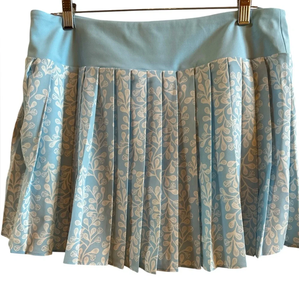 Sigrid Olsen Women’s NWT Size Large Tennis Golf Blue White Leaf Athletic‎ Skort